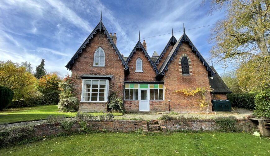 The Presbytery, Plowden - Picture No. 42