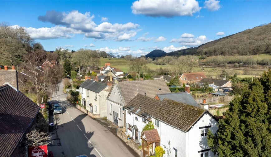 Old Post Office Cottage, Ludlow Road - Picture No. 04