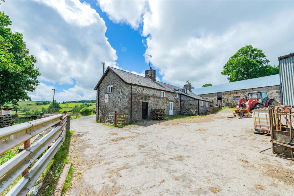 Caepenfras Farm, Llangadfan - Picture No. 18