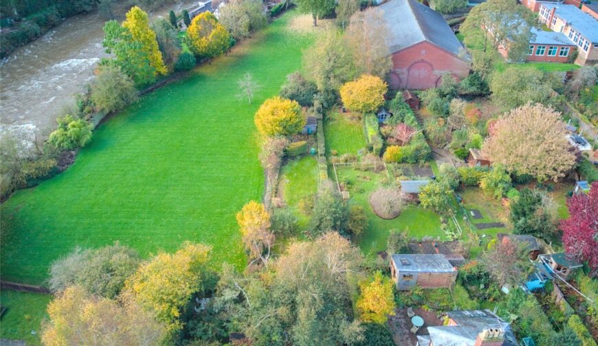 Burgage Plot, Lower Broad Street - Picture No. 13