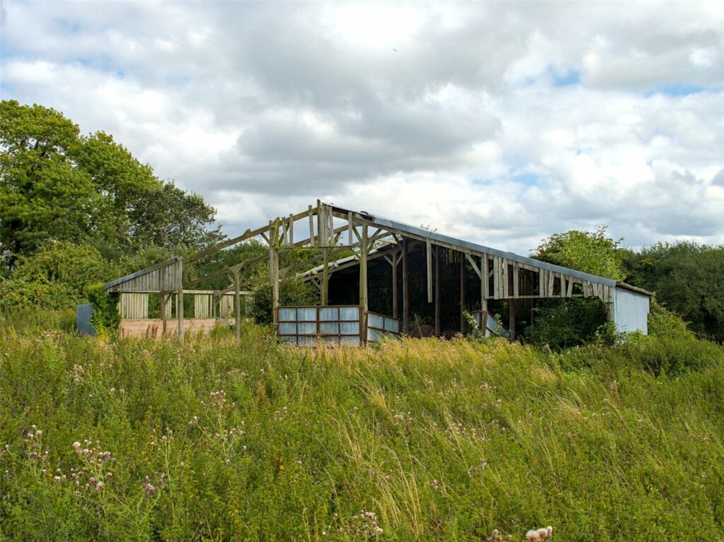 Wyke Farm Barns, Wyke - Picture No. 07