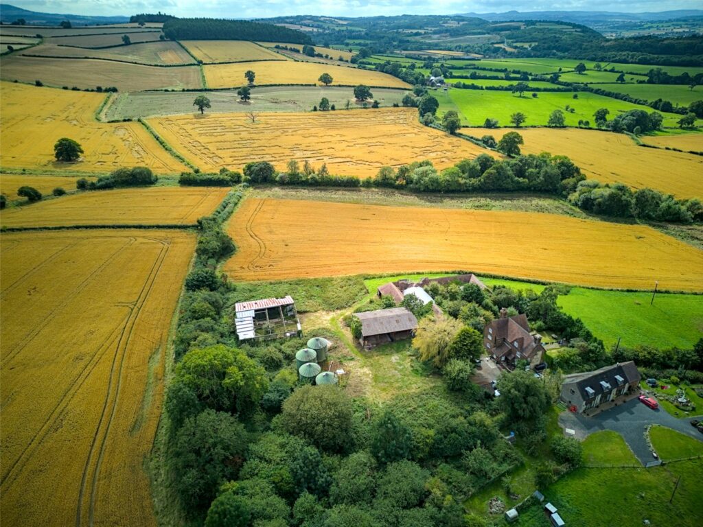 Wyke Farm Barns, Wyke - Picture No. 10