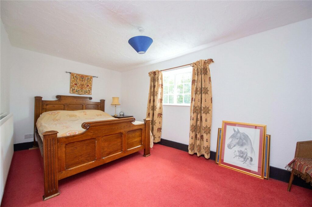 Penarth House, Pool Road - Bedroom