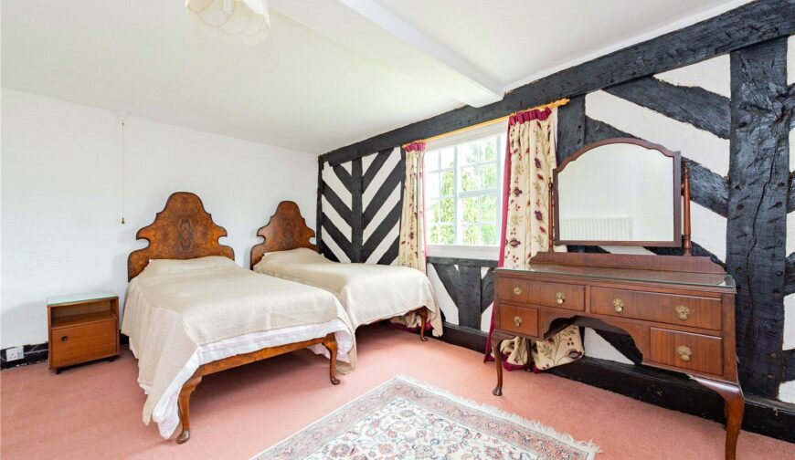 Penarth House, Pool Road - Bedroom 2