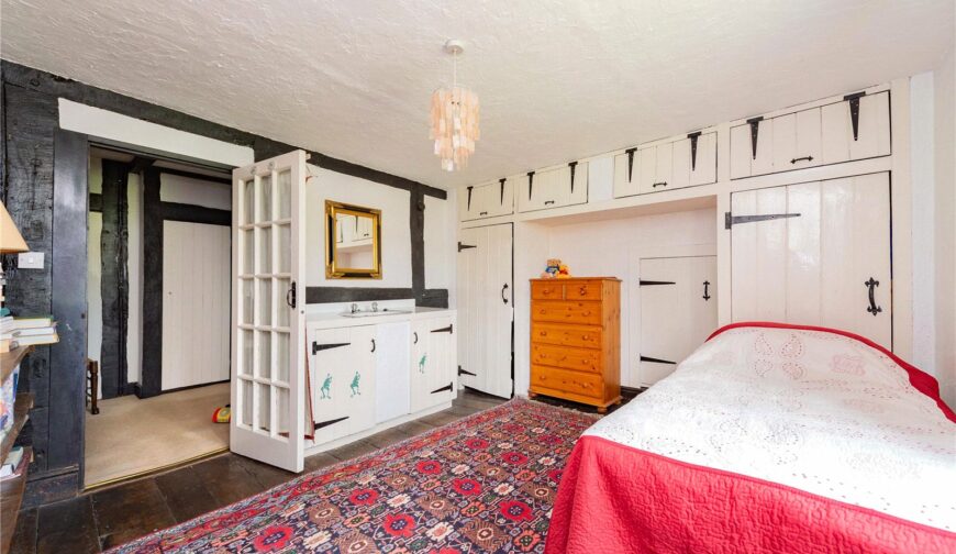 Penarth House, Pool Road - Bedroom 3