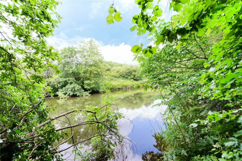 Penarth House, Pool Road - River