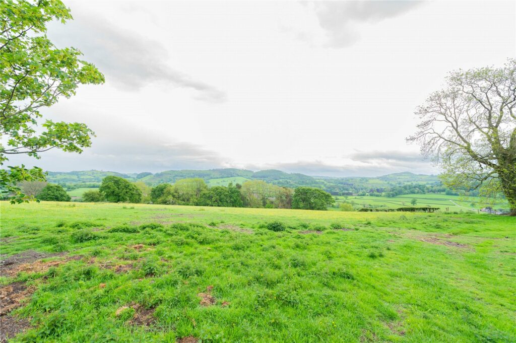 Pen Y Parc Mawr, Llanfechain - View