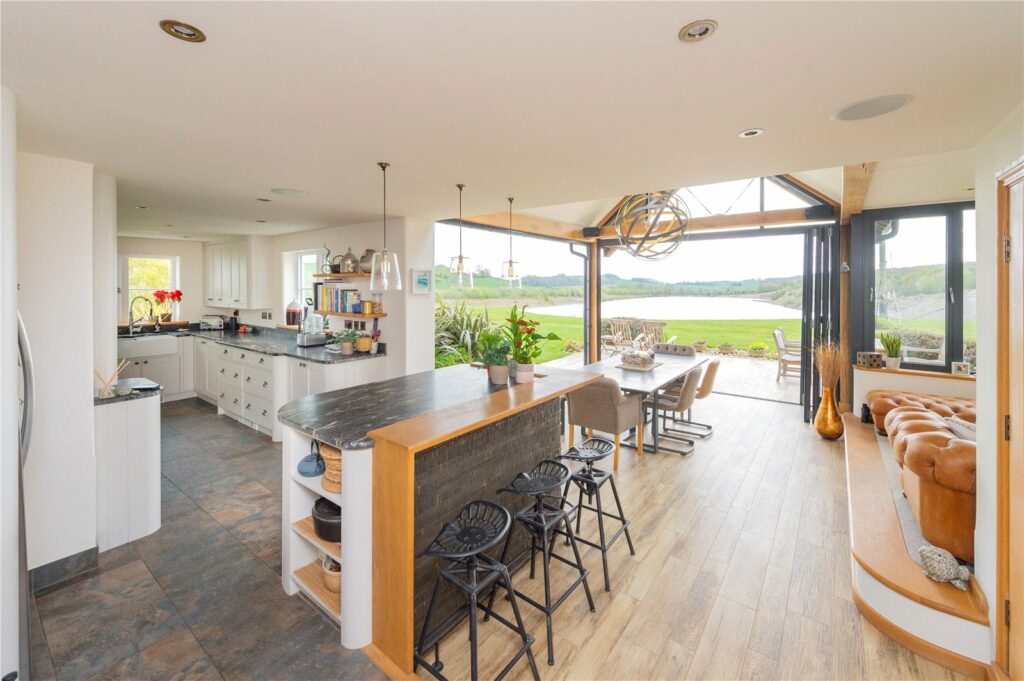 Yew Tree Cottage, Stretton Westwood - Kitchen Family Room