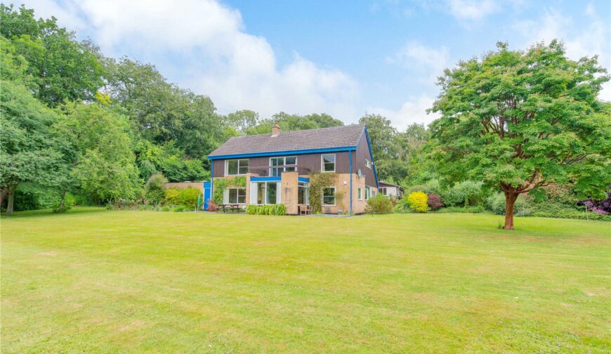 Limeburners, Lincoln Hill - Front With Garden