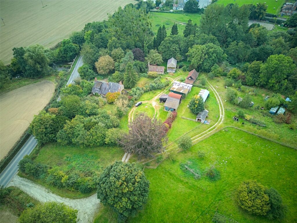 Lot 3 Barns At The Mill, Mortimers Cross - Picture No. 04