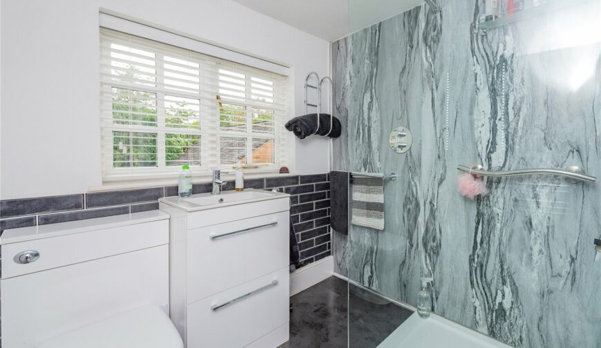 Ivy Lodge, Weston - Family Bathroom