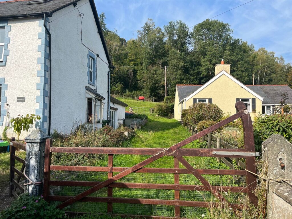 Land North Side Of Bryn Y Graig, Quarry Road - 7