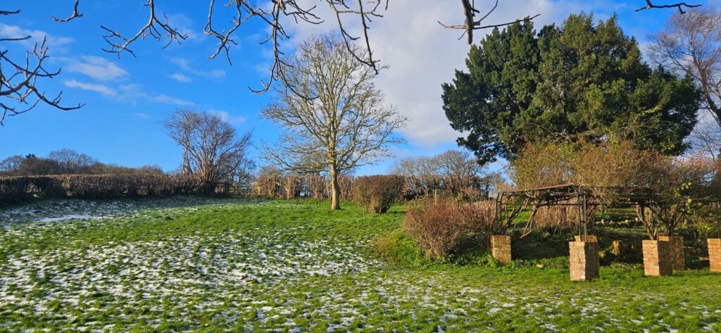 Coppice Cottages, Walkmills Farm Junction To Old Mill Farm - Picture No. 41